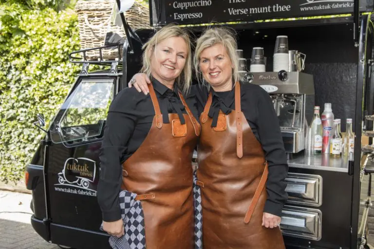 Sindy en Esther van de TukTuk-Fabriek