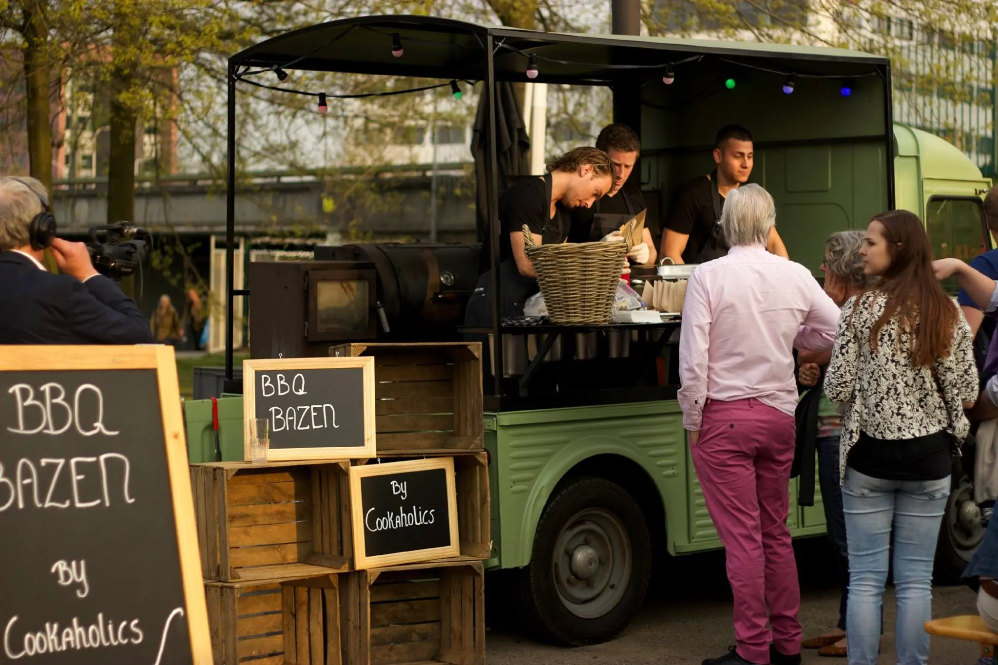 gourmet-burger-bouwpersoneel-foodtruck-bouwvak