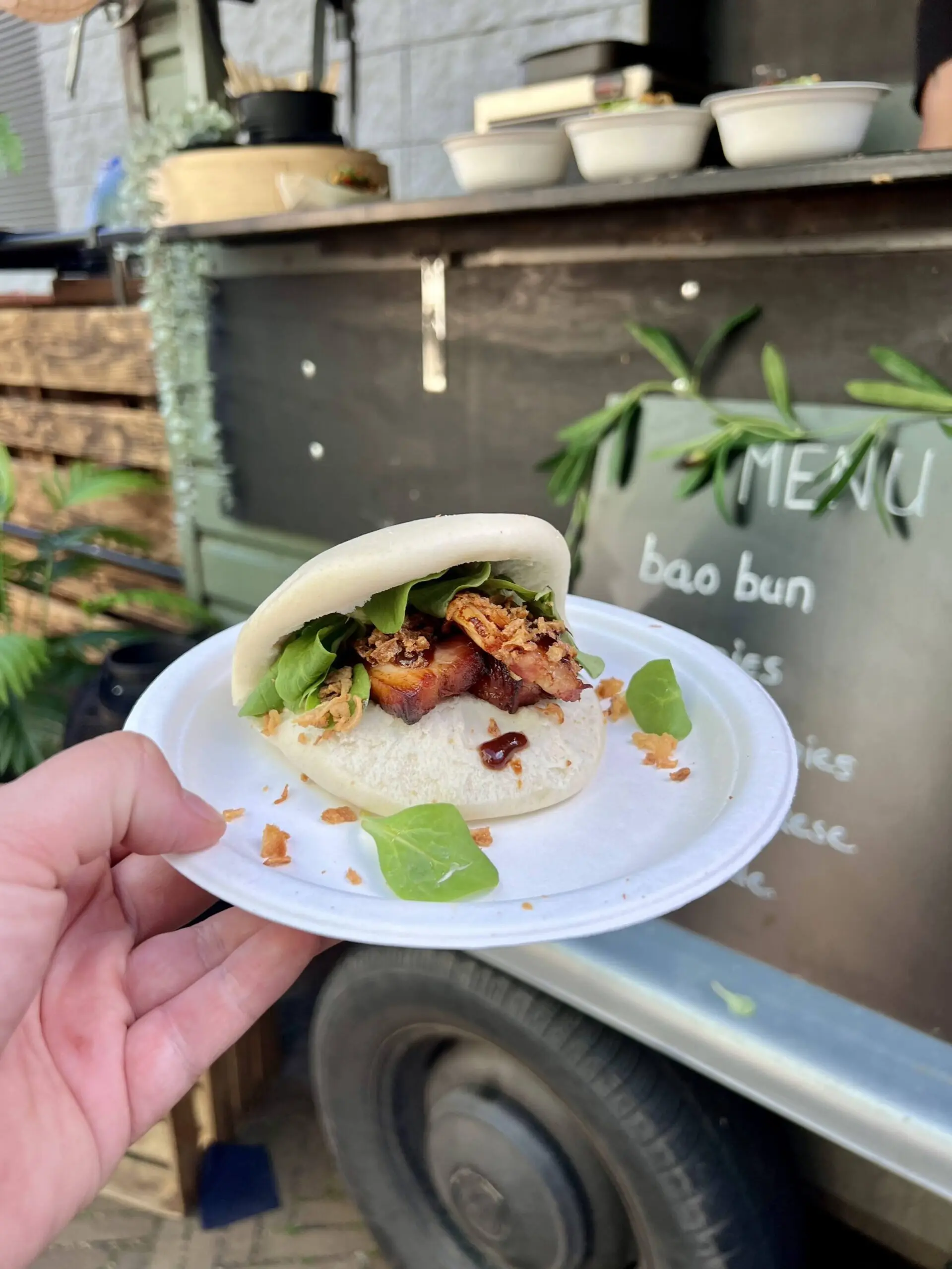 Bao bun geserveerd uit foodtruck