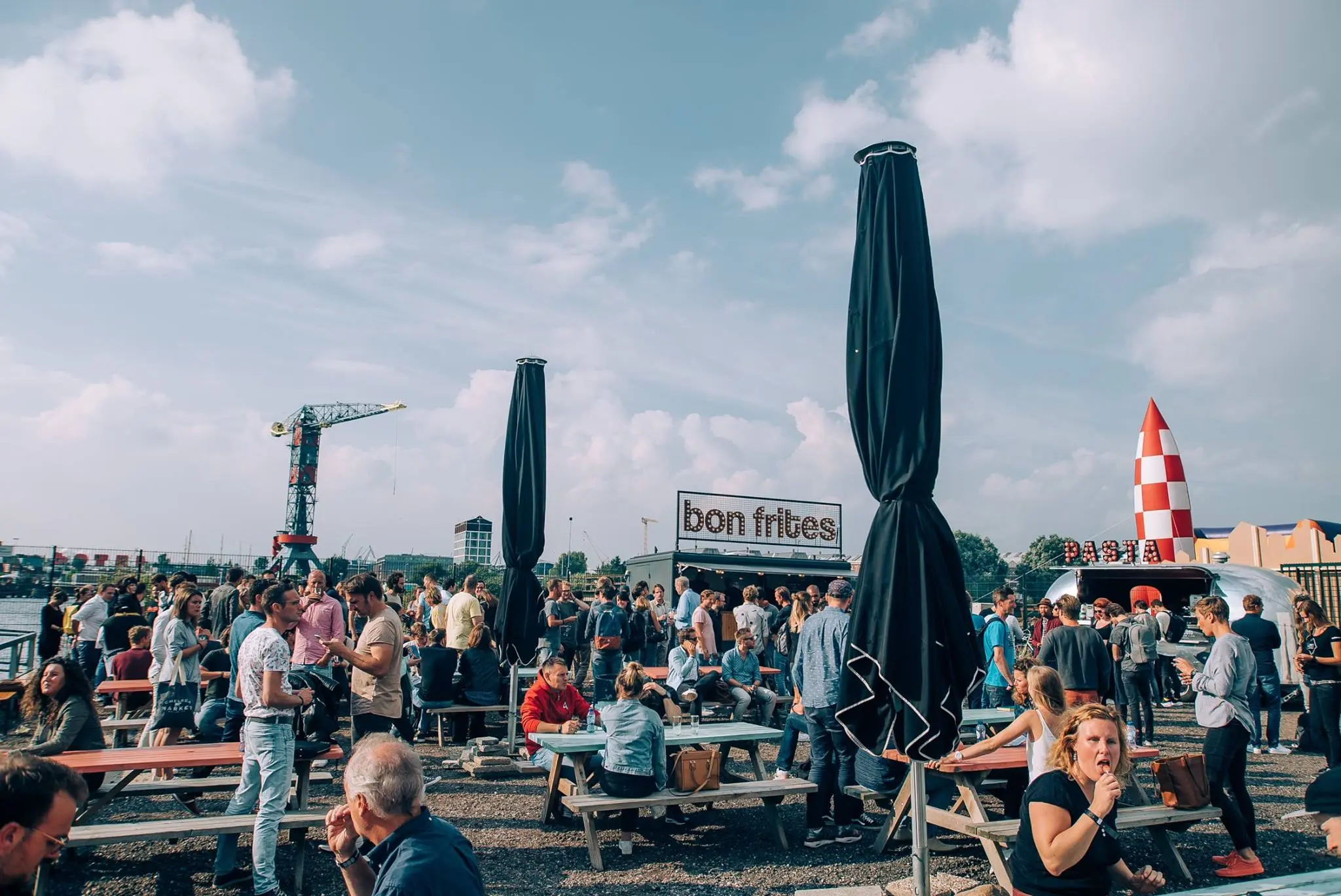 foodtruck-bouw-aankleding-burger