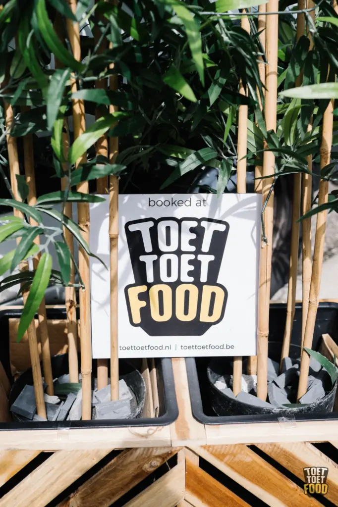 toettoetfood-social-media-marketing-foodtrucks