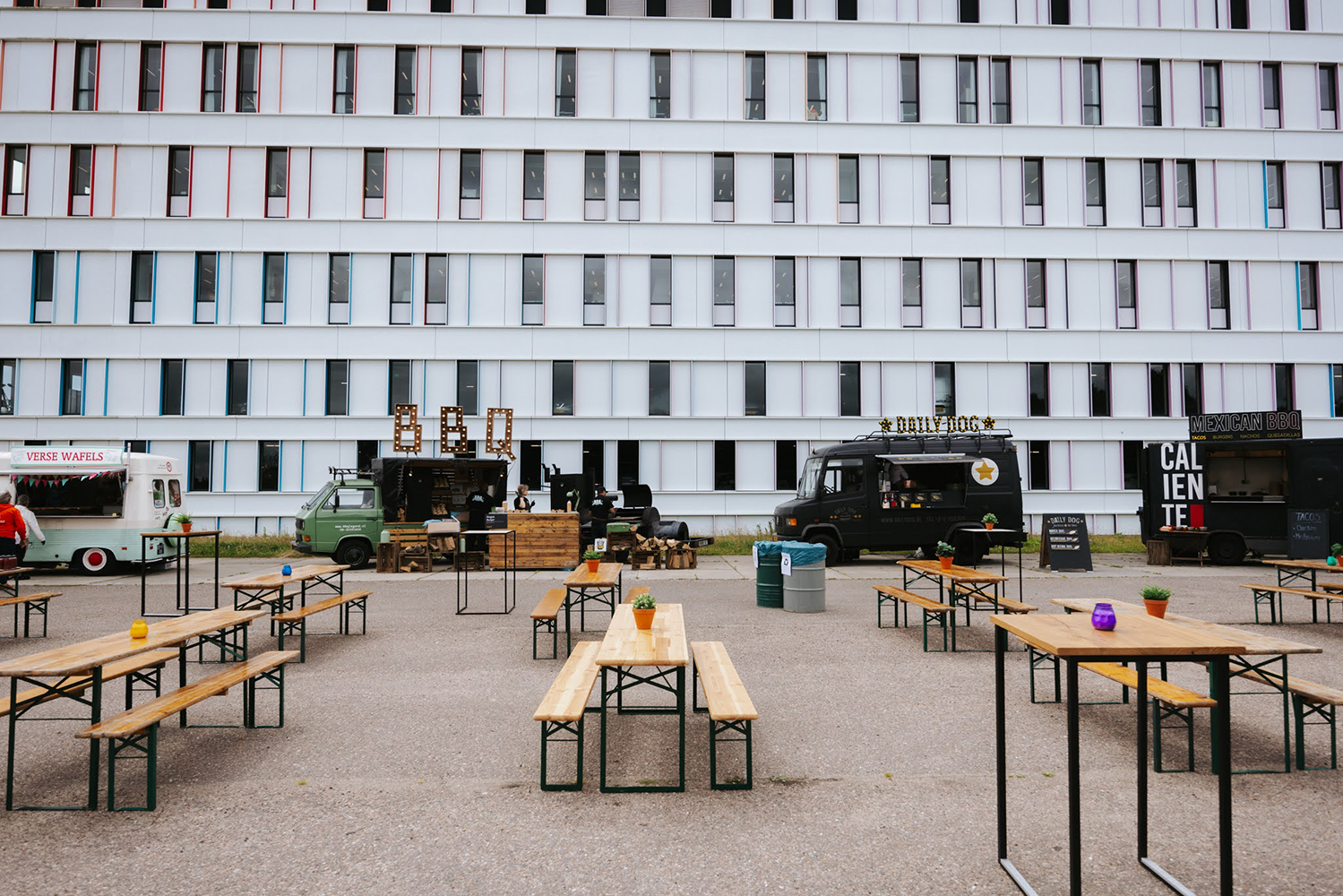 Bedrijfsfeest organiseren met foodtrucks op eigen terrein